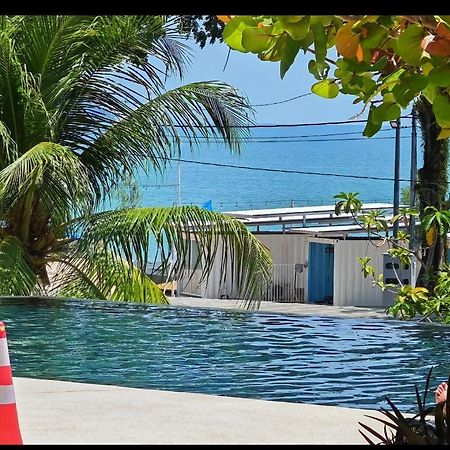 By The Sea Batu Ferringhi Beach Front Apartment Suite Exterior photo
